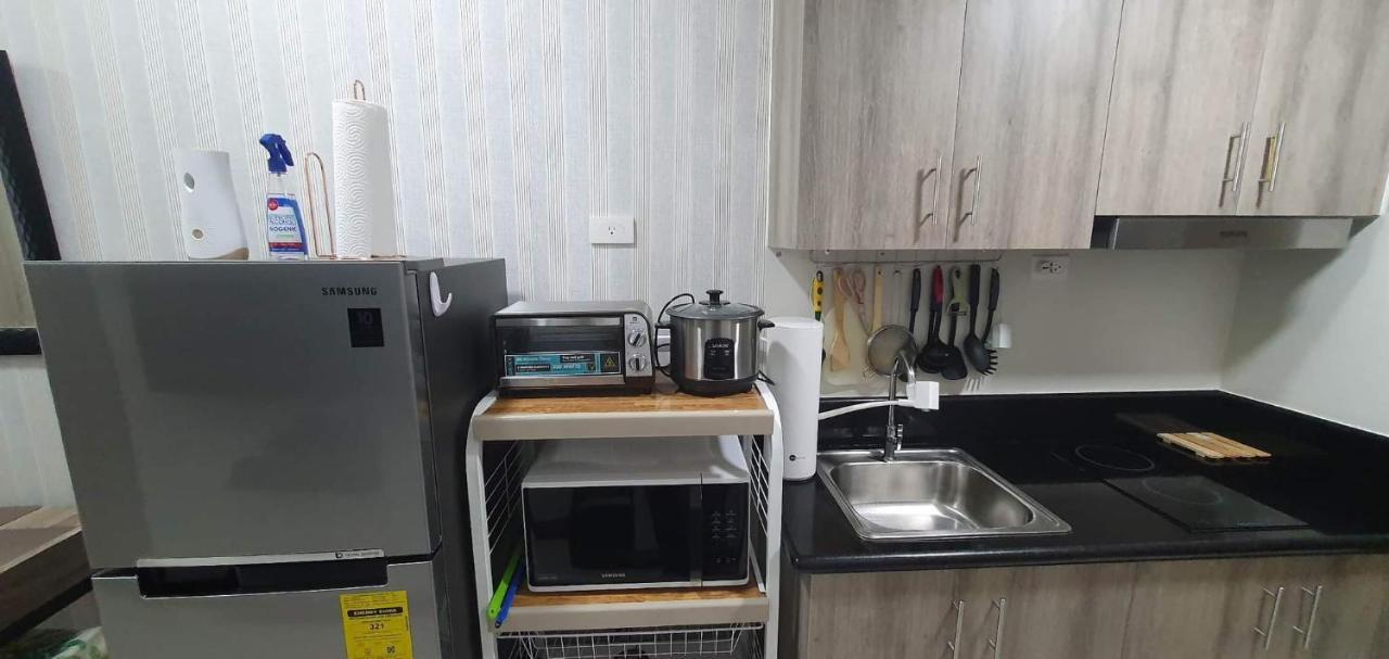 Schoenes Apartment Mit Pool-Nutzung 마닐라 외부 사진